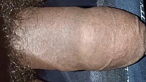 О боже, не могу поверить, что поймал этот горячий домашний хэндджоб на камеру! 😍