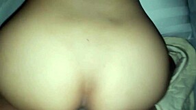 Remaja Vietnam 18+ dapat creampie keras semasa sambutan Tết.