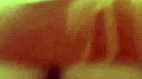 Gostosa With Perfect Ass In Mini Skirt