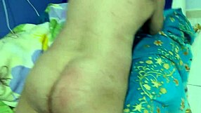 Эта шикарная гетеро попка притянула все взгляды на улице