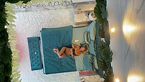 I love watching Monika Fox posing naked on the bed