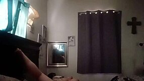 Intenzivan seks razgovor preko zatvorske linije sa velikim sisama