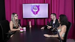 Um Dos Fetiches Era Ter O Dedo Chupado Enquanto Fodia A Buceta E O Outro Era Passar O Bife No Corpo Nu - Espuleta E Himeros Mansion Sheer Red