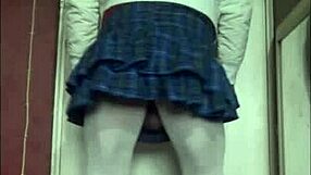 Solo lo lleno y luego lo trago, tímido y casero