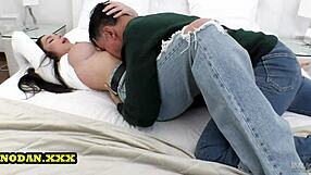 Homemade Triple Cumshot Surprise Threesome For Curvy Bambola