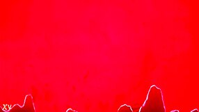 Latino version of Dragon Ball Z opening theme plays.