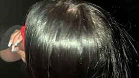 levando gozada na boca na casa de swing. skinny girl in group blowjob!