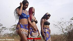 la troupe with big tits and ass on display