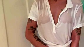 Fan Request Shower Turns Into Hot Mommy Toy Play. Wet Shaved Pussy Awaits!