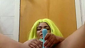 Sexy Pussy Squirts Like A Water Park!