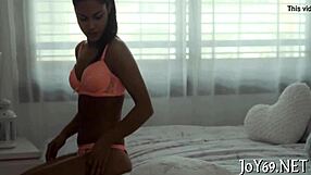 Solo Beauty Fingers Her Pussy