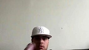 hey, check out this solo masturbation trim session