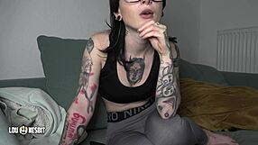 Do I make you my whore, Lou Nesbit and Lia Louise?