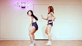 Лучшая подборка Waveya: азиатские корейские танцы с хардкорным дразнением