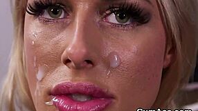 Непослушная идол глотает сперму на лицо
