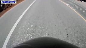 Risky blowjob in public toilet 😏