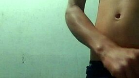 amateur milf enjoys private relaxation time