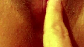 tocandome rico with teen pussy orgasm masturbation