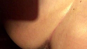 LISA SHOWS OFF HER BIG ASS