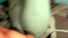 भारतीय गांव की लड़की की टाइट चूत को रफ हार्ड फकिंग में पाउंड किया