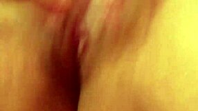 tocandome rico with teen pussy orgasm masturbation
