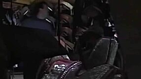 Elodie Chérie séduit avec son charme français vintage