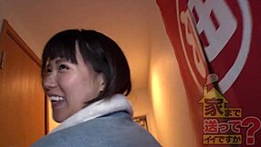 Asian Amateur Deepthroats Shaved Blowjob Fully