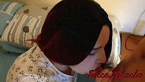 Чёрт, они впервые разрывают тугую попку молодой девки и заливают её кремом! Это просто жесть!