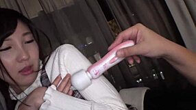 Asian Amateur Sucks And Bangs Japanese Shaft With Force