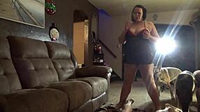 Pregnant MILF Receives Suggestive Creampie