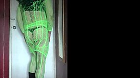 i’m a bi sissy crossdresser craving anal with another guy