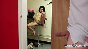 Wacky Bombshell Swallows Cumshot In Blowbang POV Facial Bukkake