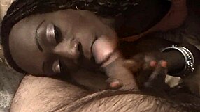 Debora La Negra Travesti Shows Off on Transbogota Com