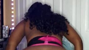 Naejae Flaunts Her Massive Ebony Ass in Solo Show