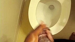 I'm chilling with this pornstar cock and wet cumshot