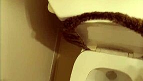 I'm chilling with this pornstar cock and wet cumshot