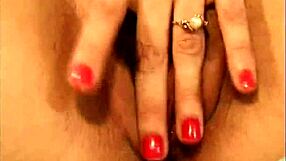 Hairy wife from the nineties masturbating