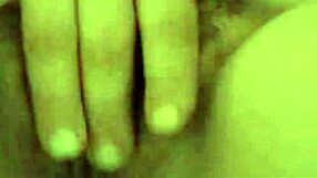 Teen Amateur Feels Intense Pleasure