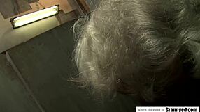 Hűha, Norma vadul kefél egy kövér sráccal!