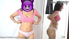 Wanna see her naked this has a big sexy ass follow her and comment on her twitter you watched her here https twitter com tusexytina