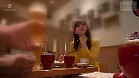 초밥집에서 귀여운 여자 성공적으로 꼬셨어