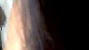 Dulce Nena Peruana se Dobla para Anal Duro