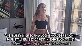 Sophia Locke shakes her ass while masturbating