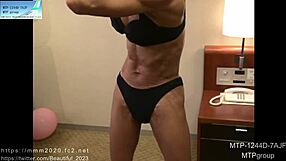 Hey, wanna see this cute Japanese bodybuilder flex her natural muscles for you?