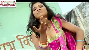 i love watching this bhojpuri hot song nipple show