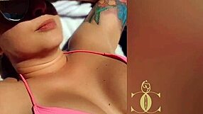 تجميع كاسيانا كوستا تظهر صدر كبير ومهارات بلوب جوب على الشاطئ. تحقق منها على cassianacosta.com!