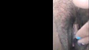 Bianquinhafox enjoys squirting with hairy pussy