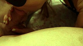 friend gives blowjob, swaps cum passionately