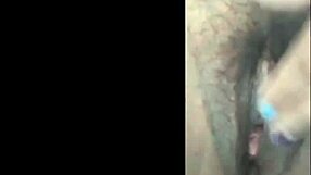 Bianquinhafox enjoys squirting with hairy pussy