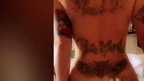 Depois de uma noite de balada esposa novinha chamou fa e sentou no pau grande ficou gemendo mostrou a bunda grande e enquanto cavalgava!